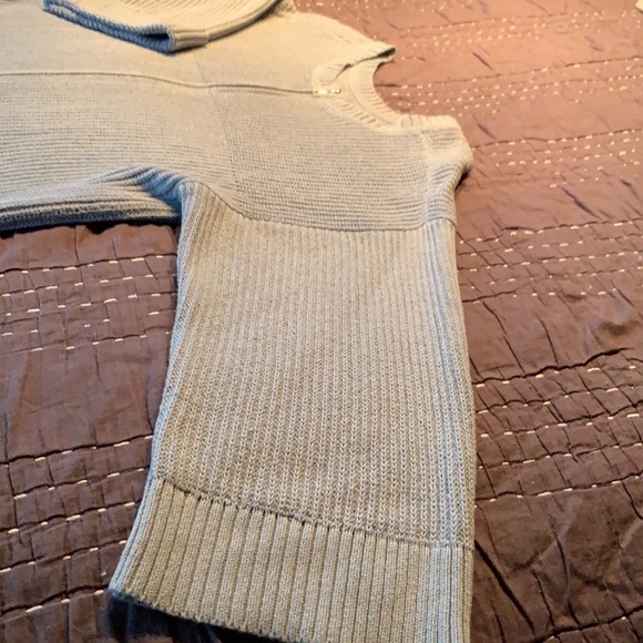 Cabi Women’s Fair Play Reversible Sweater Blue Zip Back Ribbed Crewneck size sm - Picture 2 of 8